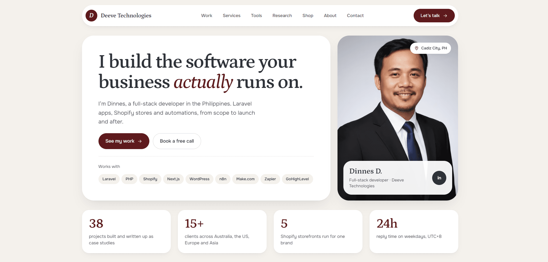 The deeve.info home page: the headline, the stats row and the profile card for Dinnes D.